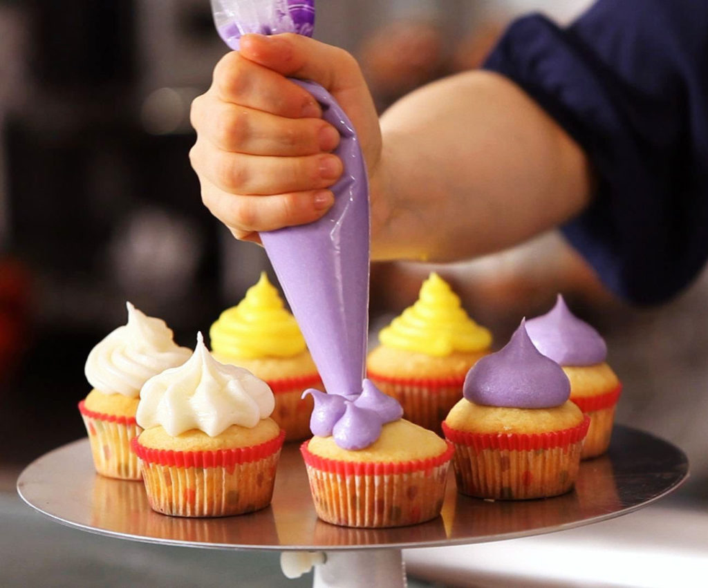 Cupcake/Cake Decorating Contest Middletown Public Library